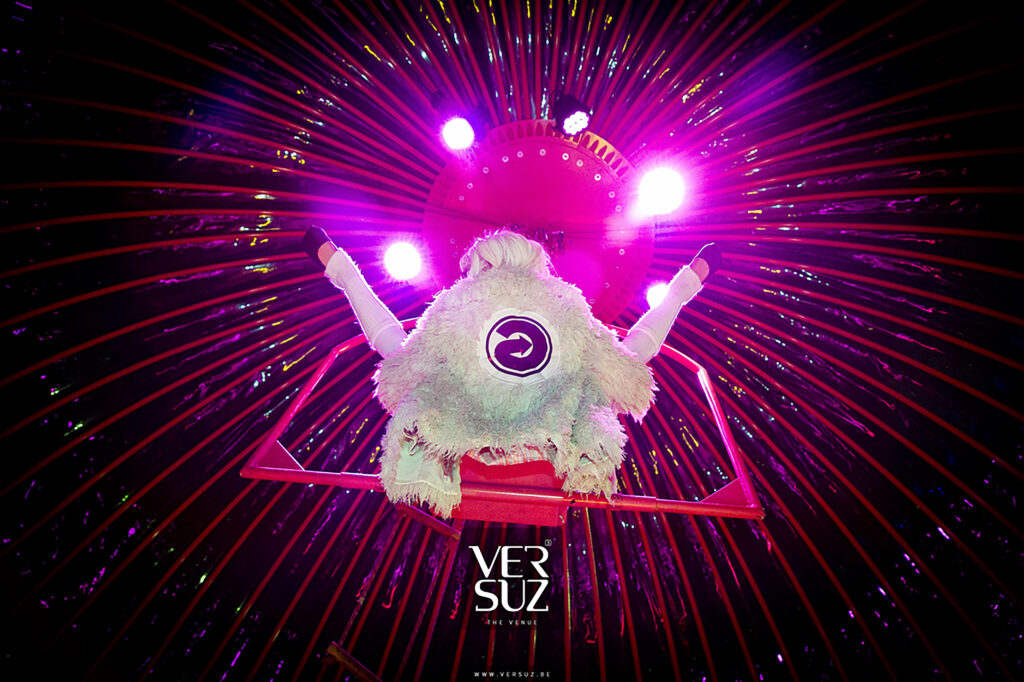 2013_overtime_Versuz_02